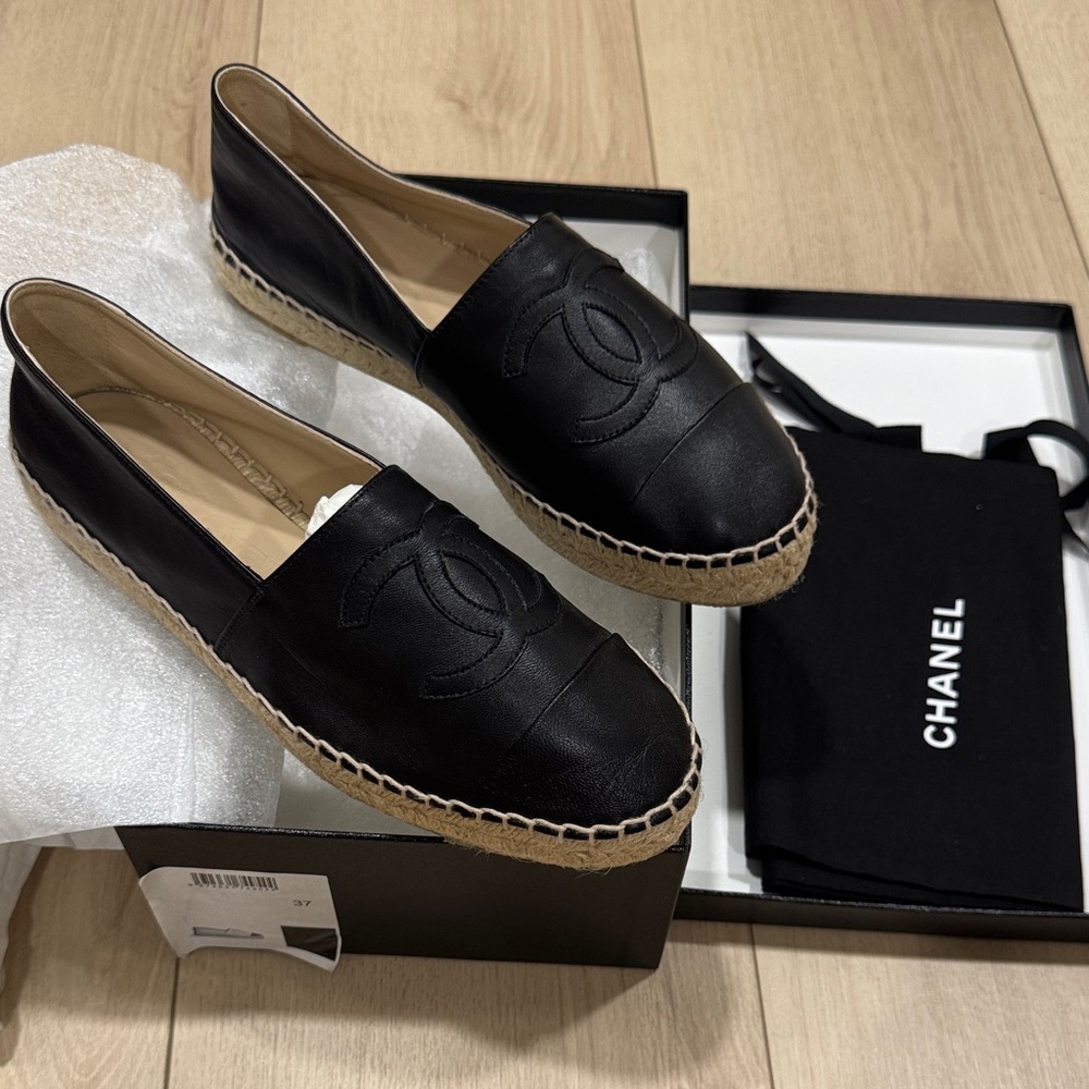 CHANEL Black Leather Espadrilles 37 - Picture 1 of 7